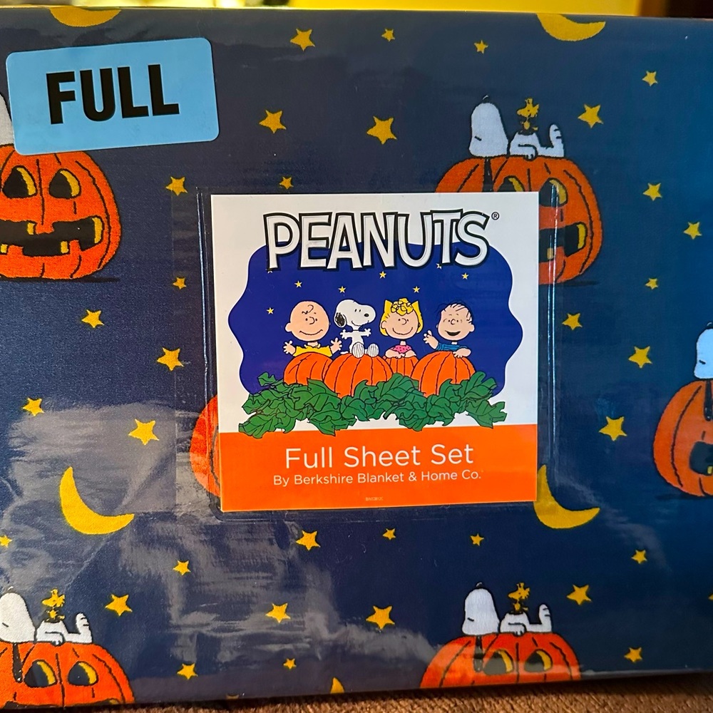 Snoopy Peanuts Halloween Full Size Sheet Set - NWT